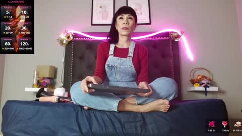 Snapshot of charlottelemke chatting on 11-27-25, 02:08 CharlotteLemke online show from 11-27-25, 02:08