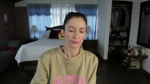 Charlotte online show from 10-22-25, 08:41