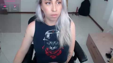 charlottezoe online show from 12-04-24, 07:34