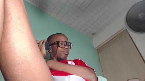 Snapshot of charly_vergonti_ chatting on 01-10-25, 08:51 charly_vergonti_ online show from 01-10-25, 08:51