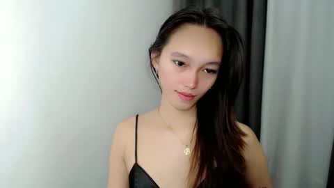 Snapshot of charm_fuckdoll8 chatting on 09-13-25, 04:34 charm_fuckdoll8 online show from 09-13-25, 04:34