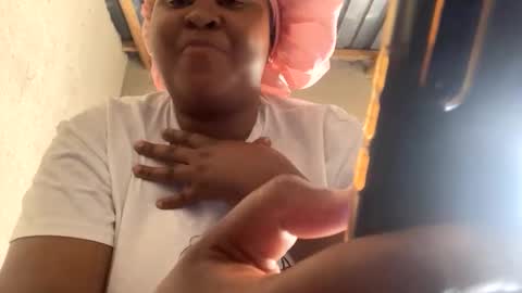 Snapshot of charmainphilly25 chatting on 11-21-25, 10:58 CharmainPhilly25 online show from 11-21-25, 10:58