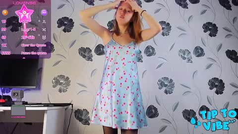 Snapshot of charming_berry_ chatting on 12-02-24, 02:52 Lisa online show from 12-02-24, 02:52