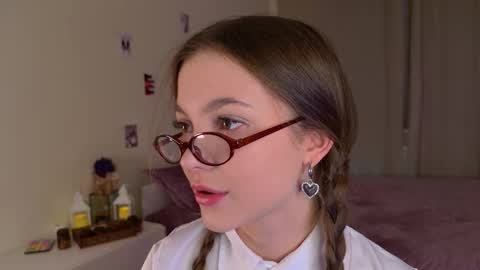 Kaylee online show from 09-20-25, 03:46