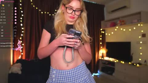 my fansly Charming daisy              My Wishlist  for new toys     online show from 03-07-25, 02:36