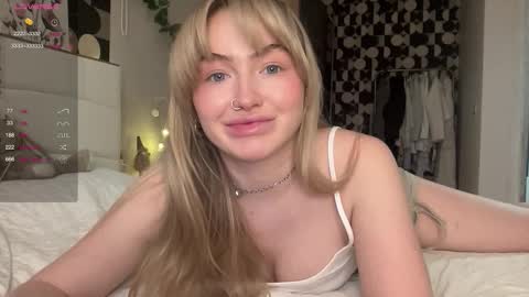 my fansly Charming daisy              My Wishlist  for new toys     online show from 01-08-26, 01:02