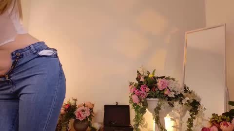 Ruru online show from 01-17-26, 06:07