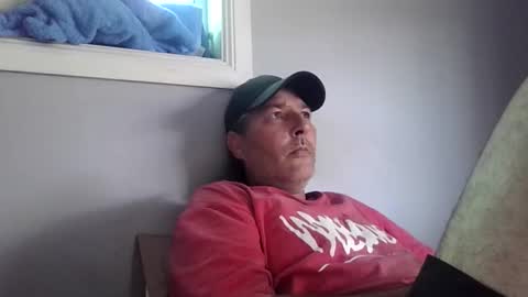 charmingcroat online show from 10-19-25, 11:27