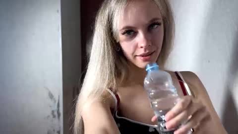 Snapshot of chayashortle chatting on 10-07-25, 03:53 Milissa online show from 10-07-25, 03:53