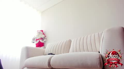 Snapshot of cheek_chic12 chatting on 01-04-25, 02:14 Regina Phalange online show from 01-04-25, 02:14