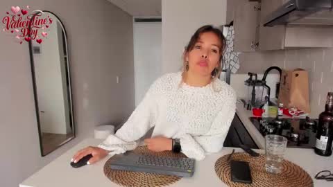 Snapshot of cheek_chic12 chatting on 02-14-25, 09:53 Regina Phalange online show from 02-14-25, 09:53