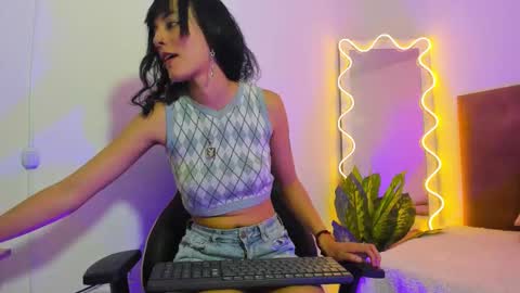 Snapshot of cheerry_tay1 chatting on 12-02-25, 07:09 CHERRY online show from 12-02-25, 07:09