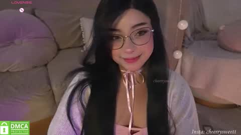 Baby Cherry online show from 09-25-25, 05:44