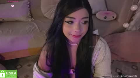 Baby Cherry online show from 10-08-25, 03:15