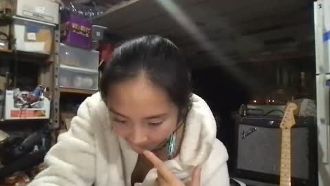 Snapshot of chellybear101 chatting on 12-03-24, 04:25 chellybear101 online show from 12-03-24, 04:25