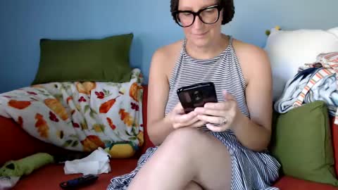 Chelsea online show from 09-29-25, 01:38