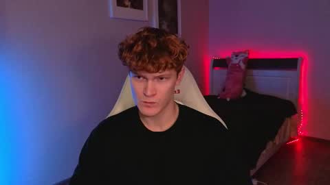 LUCASRYANPVT IS OPEN online show from 11-17-25, 01:39