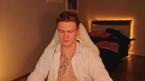 LUCASRYANPVT IS OPEN online show from 11-18-25, 02:54