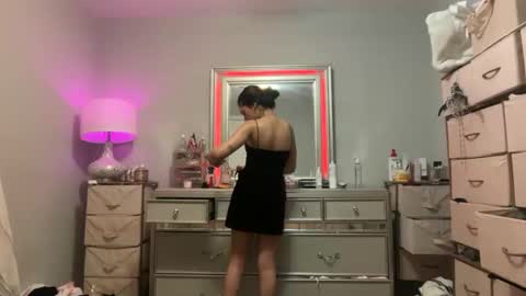 cherliecarmen online show from 12-13-25, 08:47