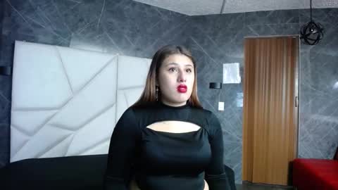 Snapshot of cherry07_ chatting on 02-08-26, 11:35 Cherry online show from 02-08-26, 11:35