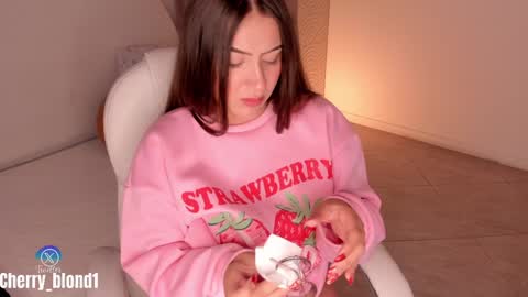 Cherry online show from 12-27-24, 09:39