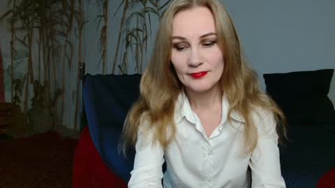Snapshot of cherry_blossomsx chatting on 02-08-25, 05:50 thanks guys see you tomorrow online show from 02-08-25, 05:50