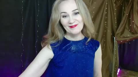 Snapshot of cherry_blossomsx chatting on 10-09-25, 09:07 thanks guys see you tomorrow online show from 10-09-25, 09:07