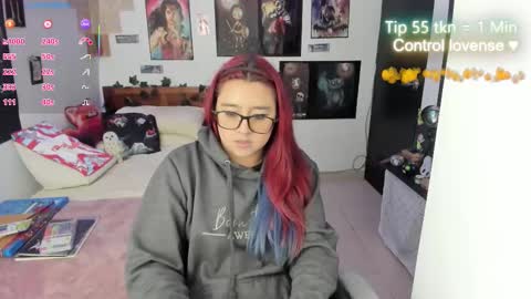 Snapshot of cherry_blushh chatting on 01-09-26, 12:24 cherry_blushh online show from 01-09-26, 12:24