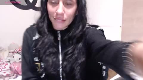 Nezumy Rey  online show from 10-15-25, 01:33