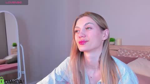 Snapshot of cherry_pr1ce chatting on 01-19-26, 12:58 cherry_pr1ce online show from 01-19-26, 12:58