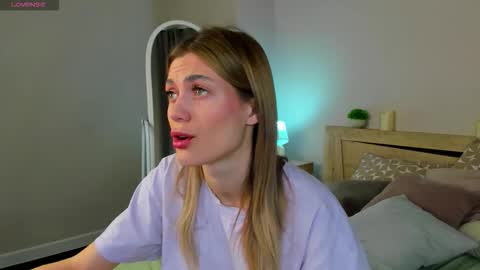 Snapshot of cherry_pr1ce chatting on 02-01-26, 11:25 cherry_pr1ce online show from 02-01-26, 11:25