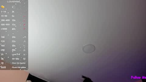 Snapshot of cherrycurvy_01 chatting on 12-15-25, 07:18 Sofia online show from 12-15-25, 07:18