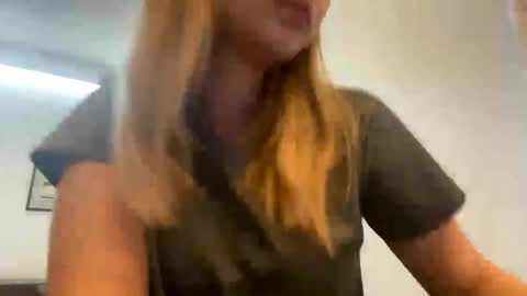 Lei online show from 03-24-26, 05:12