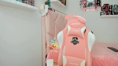 cherrycute666 online show from 12-19-24, 10:32