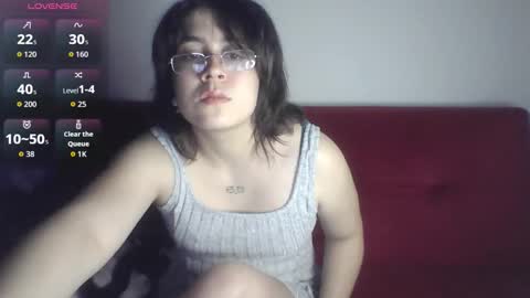 Snapshot of cherrypeach_ chatting on 10-13-25, 06:46 cherrypeach_ online show from 10-13-25, 06:46