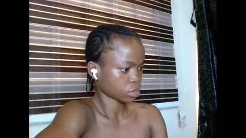 Snapshot of cherryxpussy chatting on 02-08-25, 04:14 cherryxpussy online show from 02-08-25, 04:14