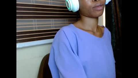 Snapshot of cherryxpussy chatting on 02-09-25, 11:04 cherryxpussy online show from 02-09-25, 11:04