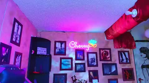 cherry online show from 10-24-25, 03:08