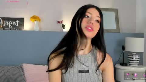 Snapshot of cheryelfox chatting on 09-18-25, 08:33 cheryelfox online show from 09-18-25, 08:33