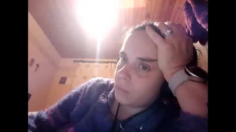 Snapshot of cherymoon89 chatting on 12-15-25, 05:28 CherryMoon online show from 12-15-25, 05:28