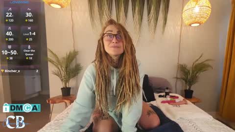 Snapshot of cheviblue chatting on 01-10-25, 02:45 Chevi Blue online show from 01-10-25, 02:45