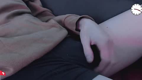 Grey online show from 10-12-25, 07:18