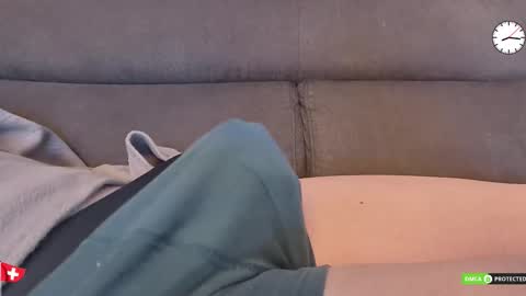 Snapshot of chezmonsieur_g chatting on 01-31-26, 07:11 Grey online show from 01-31-26, 07:11