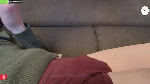 Snapshot of chezmonsieur_g chatting on 02-17-26, 08:59 Grey online show from 02-17-26, 08:59