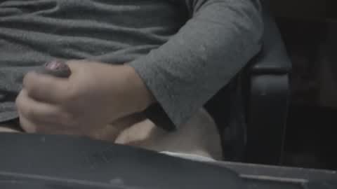 chicagoalex68 online show from 12-05-25, 12:19