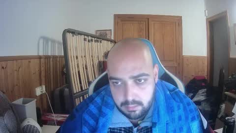 chicomallorca96 online show from 02-05-25, 10:08