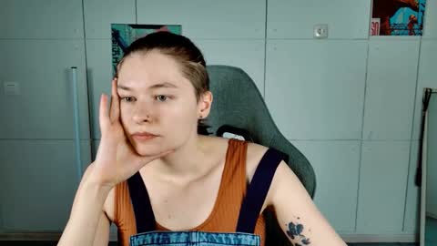 Bella online show from 02-08-26, 09:02