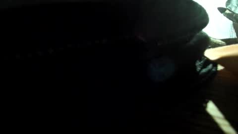 Snapshot of chillwithcamii chatting on 10-14-25, 01:06 yoursensualparadise online show from 10-14-25, 01:06