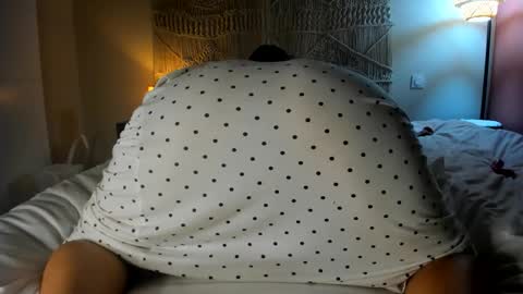 Snapshot of chillwithcamii chatting on 11-09-25, 12:09 yoursensualparadise online show from 11-09-25, 12:09