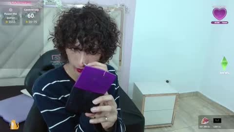 chipi_tay online show from 10-31-25, 11:44